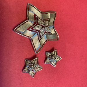 Vintage Lisner clip earrings and brooch